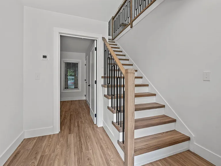 1001B N Gregson St — Photo 3