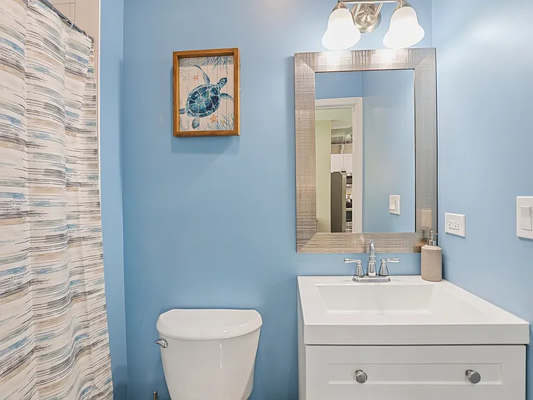 1111 Bonnie Brae Pl #3E — Photo 4