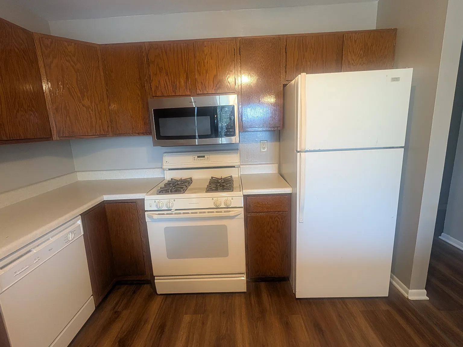 2 bed, 900 sqft, $1,650 — Photo 4