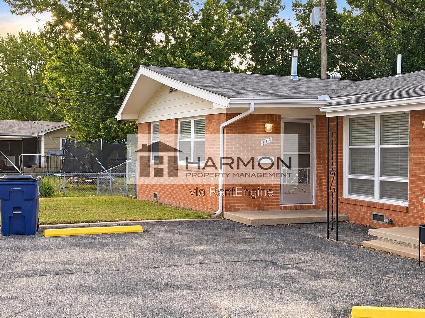 1 bed, 1.0 bath, 700 sqft, $775 — Photo 1