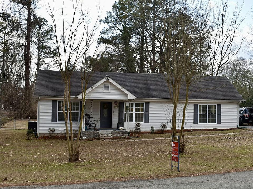 1st image of 104 Hendrix St