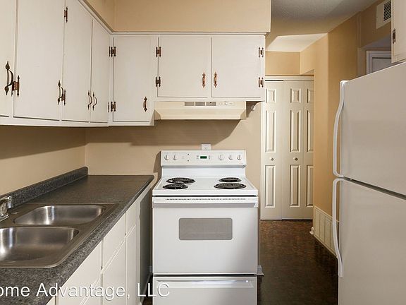 4th image of 4708 Fury Way #28