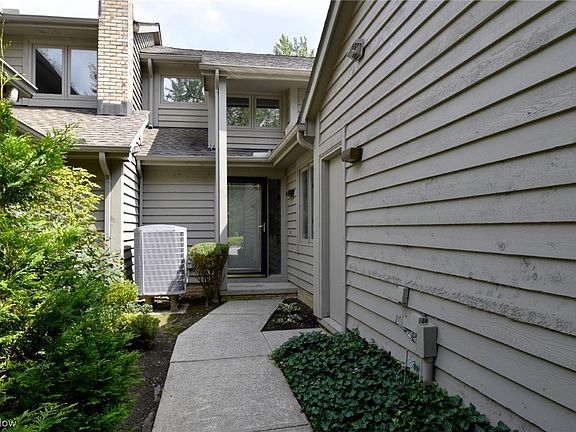2nd image of 6 Chelsea Ct