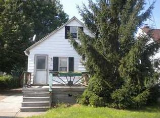 29917 Enid Rd, Wickliffe, OH 44092