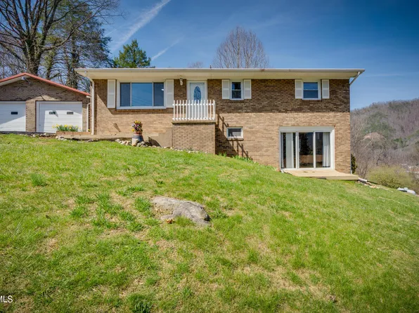 212 Dogwood Acres Rd, Hampton, TN 37658