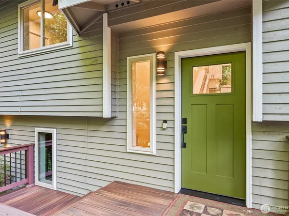 20631 W Richmond Road, Bothell, WA 98021