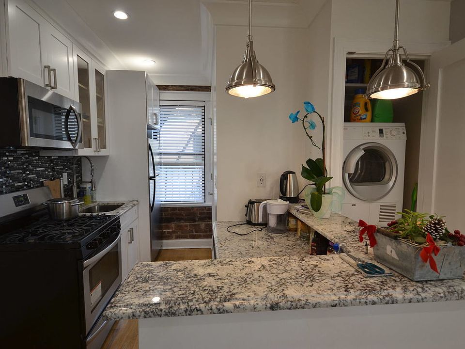 1st image of 2177 33rd St APT 4H