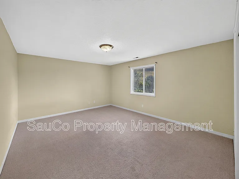 15870 NW Hackney Dr — Photo 14