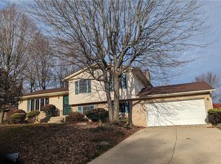 1531 Bravado Rd SW, Canton, OH 44706