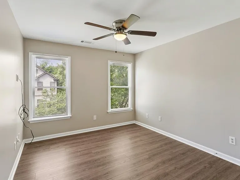 739 Prince Pl NW — Photo 27