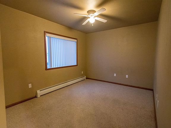 4th image of 830 E Elm Dr #10602545