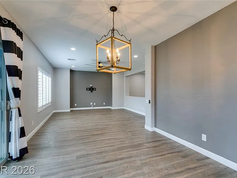 1129 Emanuel St — Photo 22