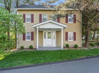 9 Stewartsville Rd, Stewartsville, NJ 08886