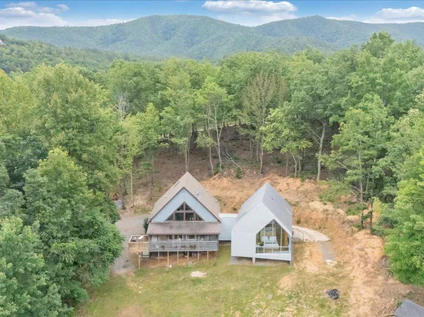 722 Foley Ridge Rd, Stuart, VA 24171