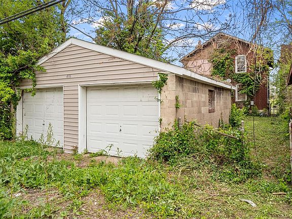 3rd image of 4116 W Belle Pl