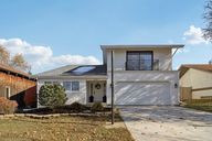 Thackery St-S1311-001.jpg