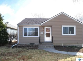 848 S 44th St, Lincoln, NE 68510