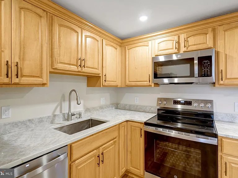 110 S Wise St #1 — Photo 13