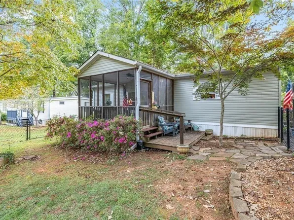 5535 Mount Shores Cir, Gainesville, GA 30506