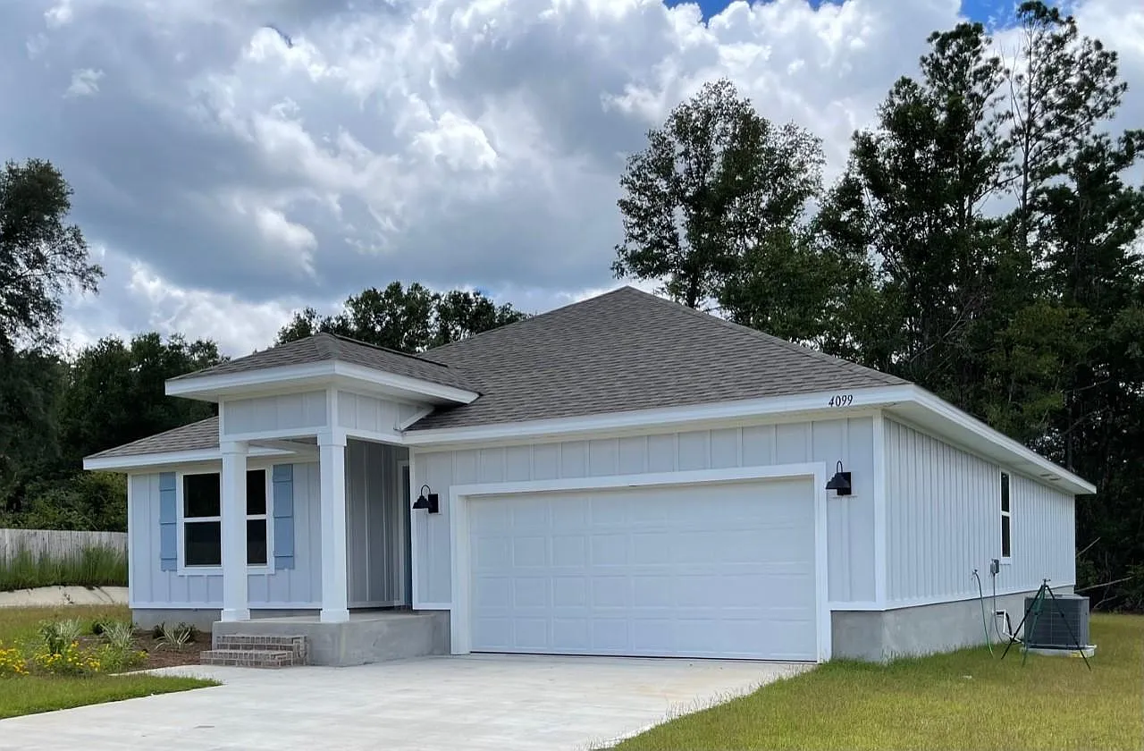 4 bed, 1878 sqft, $2,200 — Photo 1