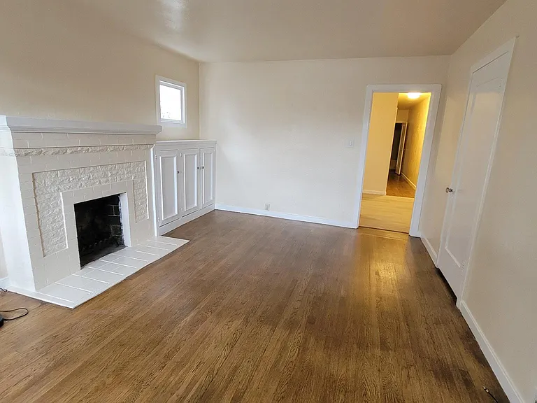 944 Kearney St — Photo 3
