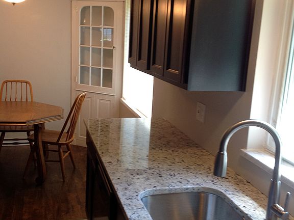 5th image of 3511 Delaine Ave