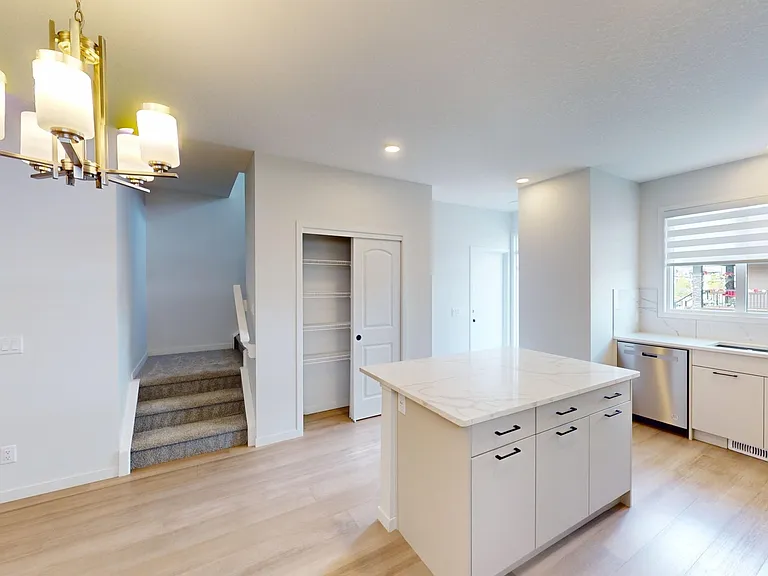 178 Legacy Glen Ct SE — Photo 2