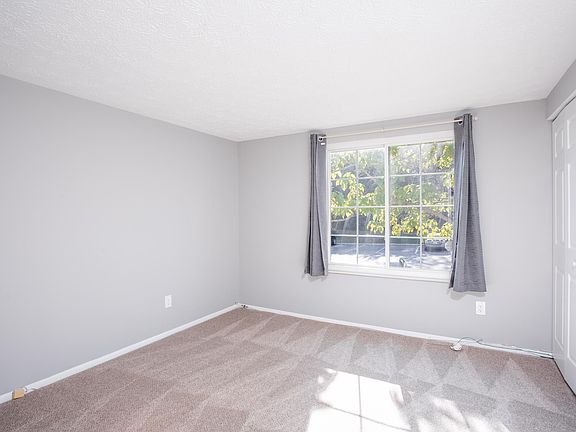 4th image of 8040 Abbey Ct APT F