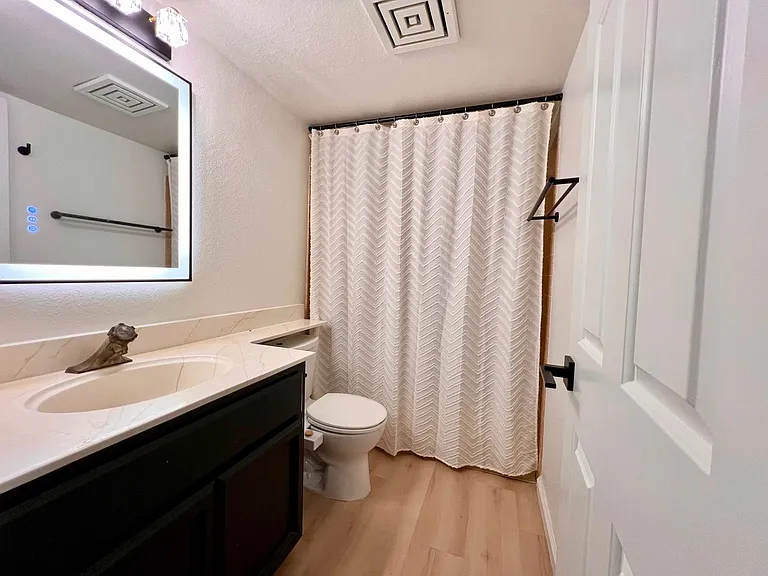 1814 K St #L3 — Photo 10