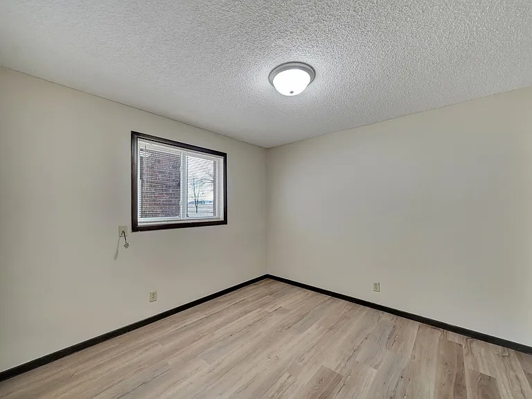 3516 Huntington Ave — Photo 17