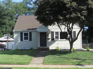 491 Thomas Ave, Barrington, NJ 08007
