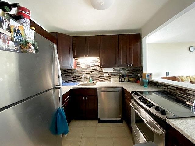 1st image of 3660 N Lake Shore Dr APT 612
