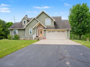 1908 Kaiser Rd, Galien, MI 49113