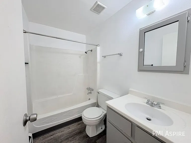 3492 Butternut Dr — Photo 10