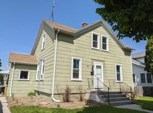 2418 S 9th St, Sheboygan, WI 53081