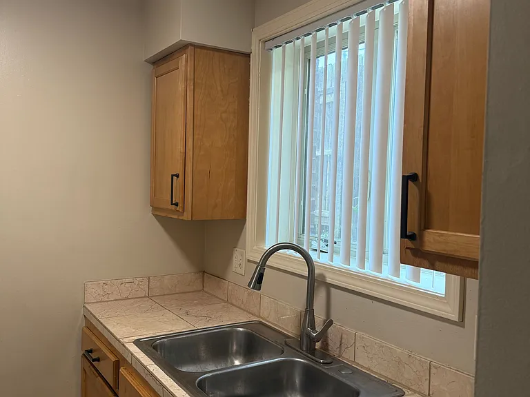1531 D St #4 — Photo 5