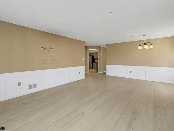 5th image of 1192 Richmond Rd #1192