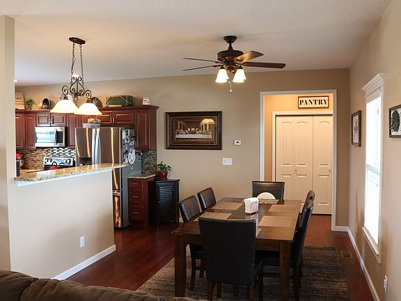 4th image of 2704 Weatherbrooke Dr