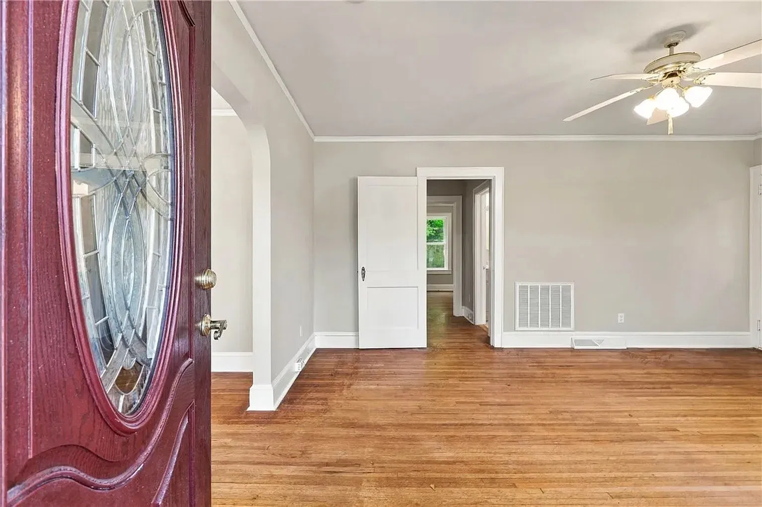 3 bed, 1456 sqft, $1,645 — Photo 4