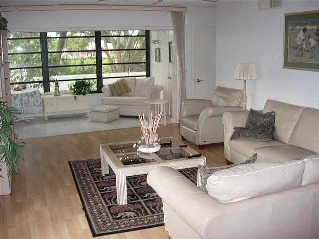 1st image of 1600 NE Dixie Hwy APT 15-101
