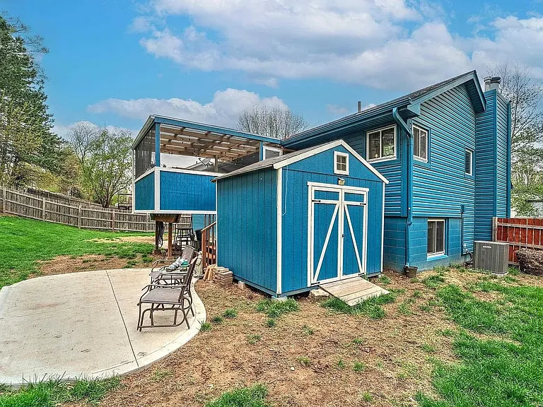 1329 Scott Rd — Photo 35