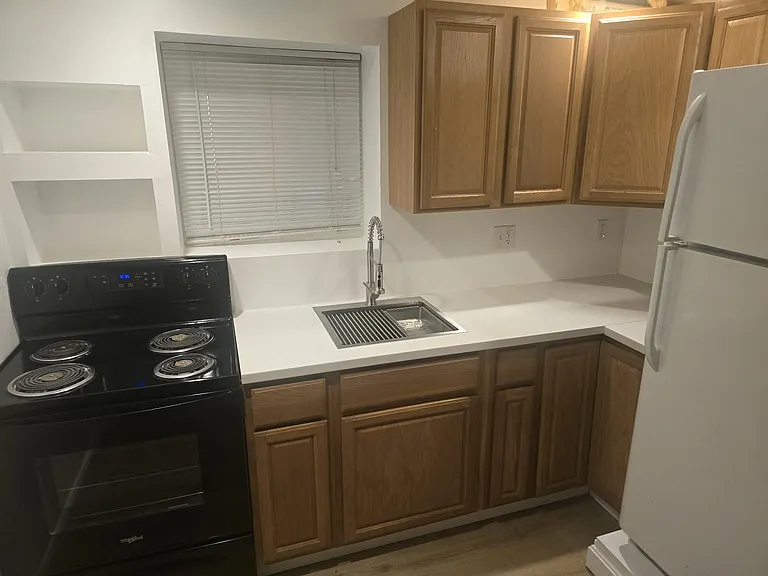 9 Putney Cir #B — Photo 4