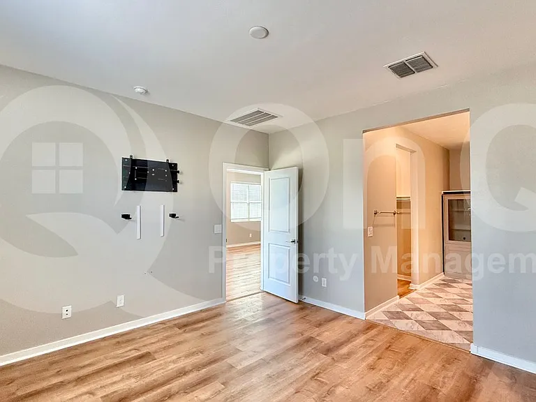 40451 W Shaver Dr — Photo 9