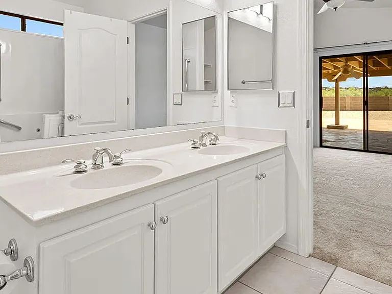 7700 N Sun Flair Dr — Photo 12