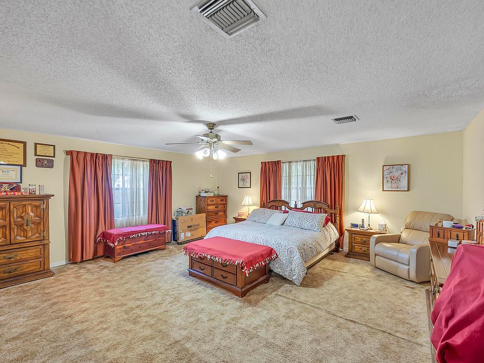 1st image of 113 SW Eyerly Avenue