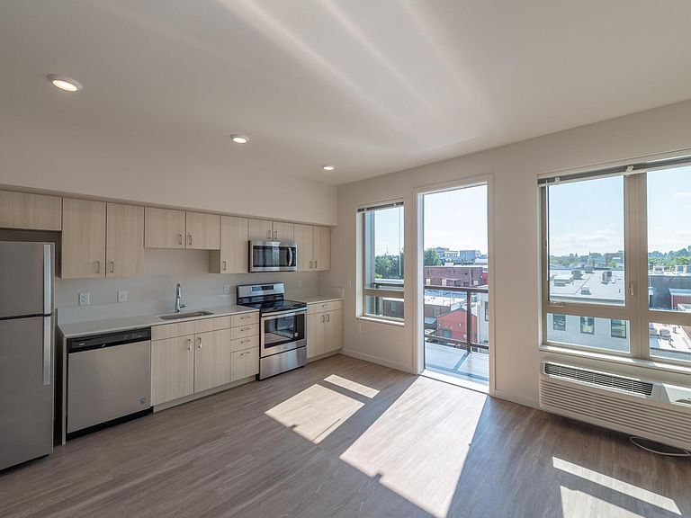 The Court Yard Apartment Rentals - Salem, OR | Zillow