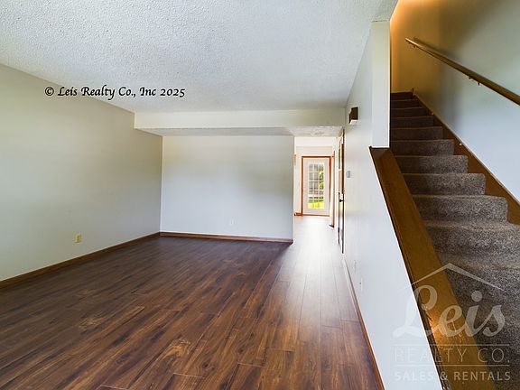 3rd image of 107 Clearview Ct