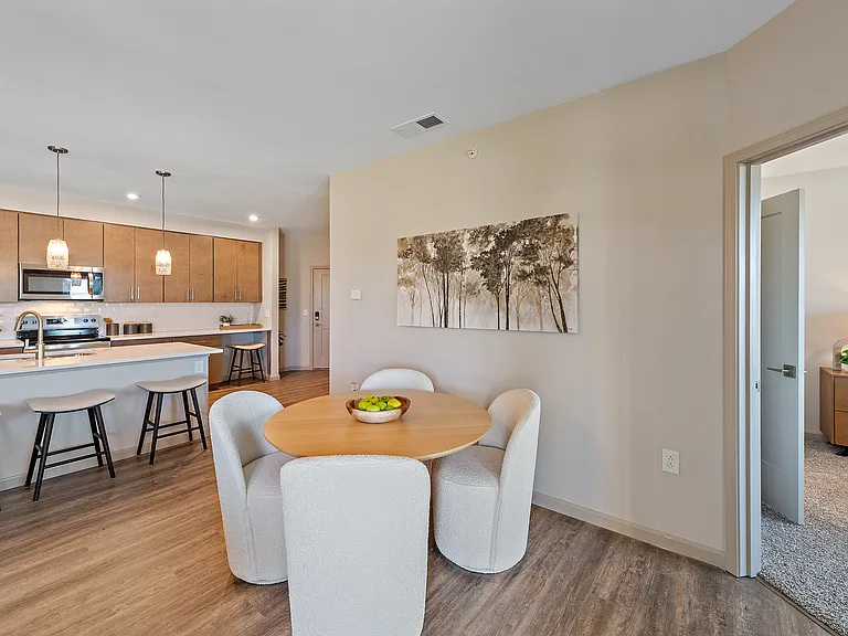 19Nineteen Promenade — Photo 150