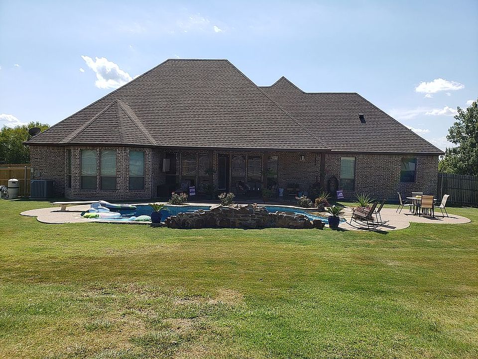 1st image of 416 Vista Dr