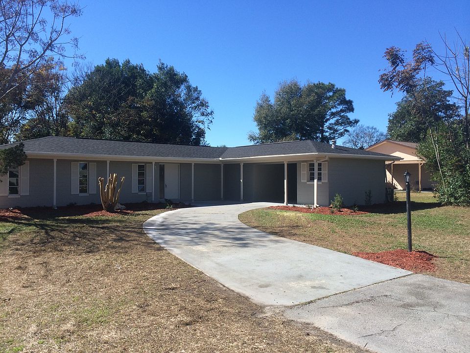 1st image of 465 Spring Ln